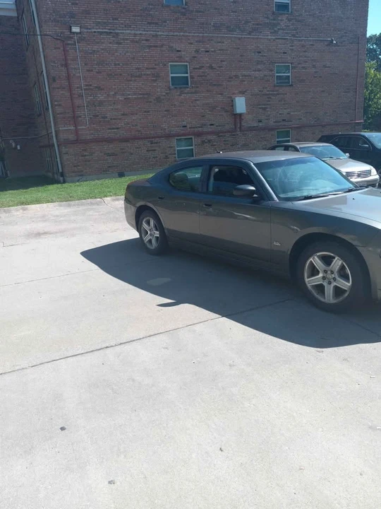 2008 Dodge Charger 6th Gen - Image 3 of 7