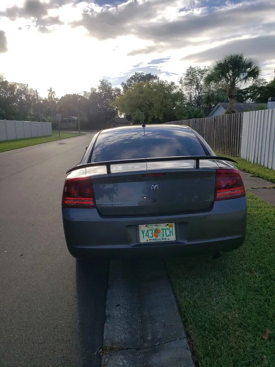 2008 Dodge Charger 6th Gen - Image 3 of 8