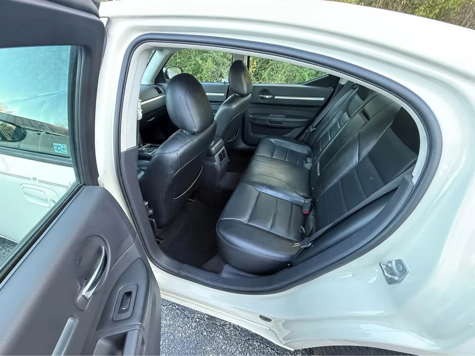 2008 Dodge Charger 6th Gen - Image 6 of 6