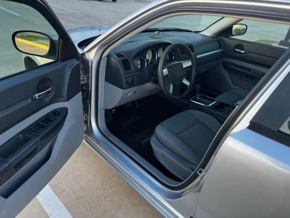 2008 Dodge Charger 6th Gen - Image 11 of 14