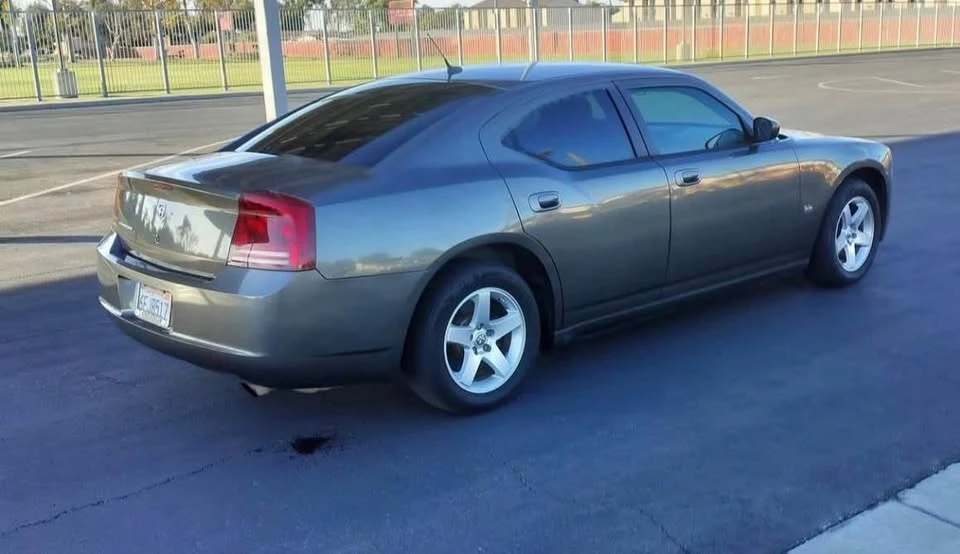 2008 Dodge Charger 6th Gen - Image 2 of 5