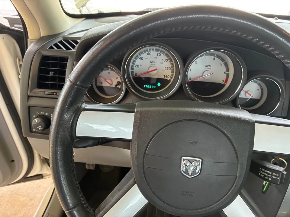 2008 Dodge Charger 6th Gen - Image 9 of 13