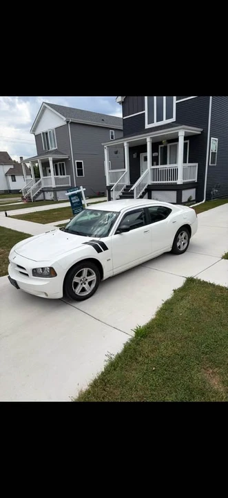 2008 Dodge Charger 6th Gen - Image 2 of 9