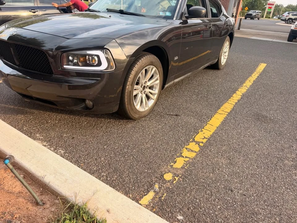 2008 Dodge Charger 6th Gen - Image 4 of 5
