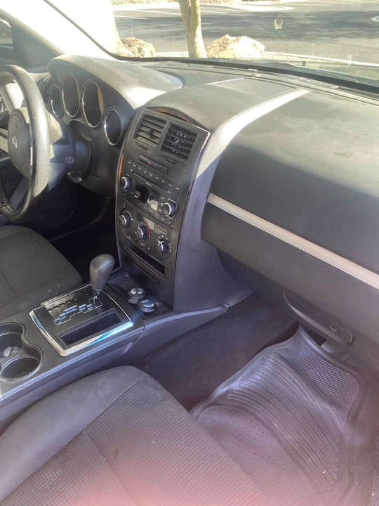 2008 Dodge Charger 6th Gen - Image 3 of 4