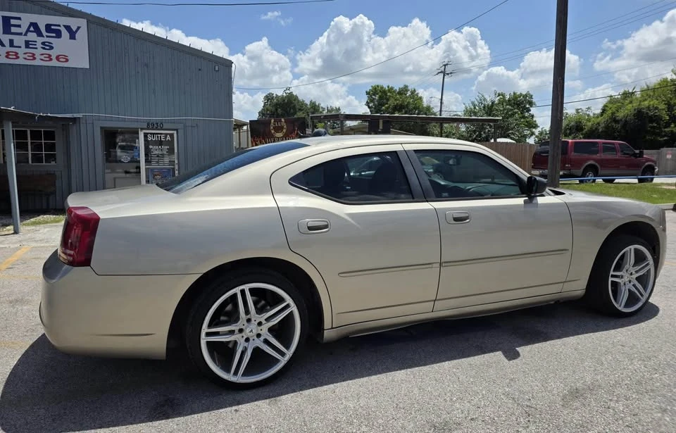2008 Dodge Charger 6th Gen - Image 3 of 7