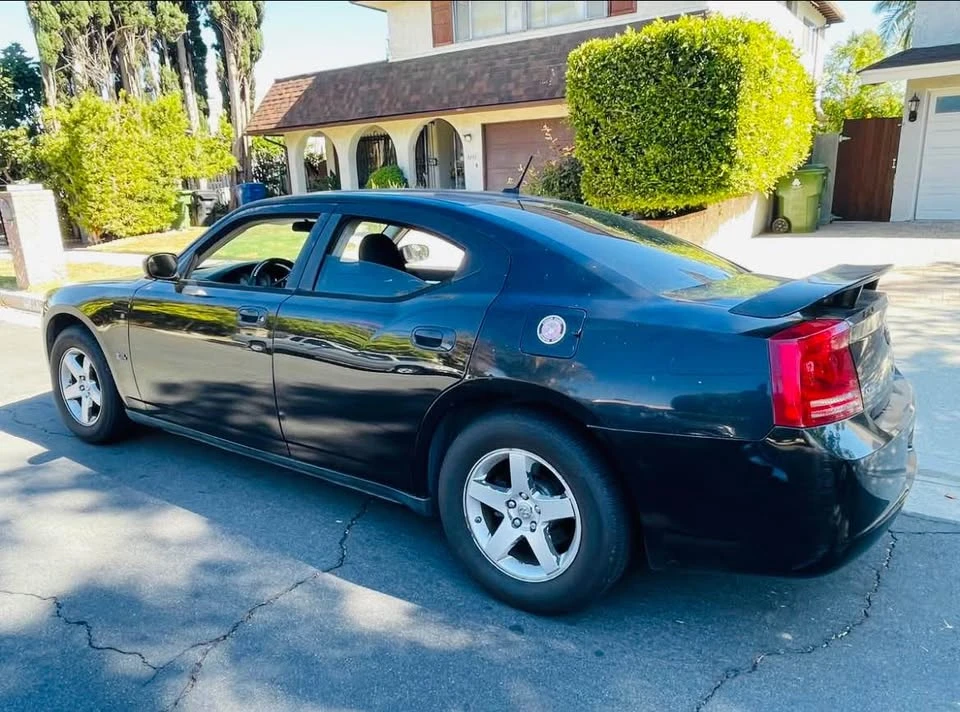 2008 Dodge Charger 6th Gen - Image 4 of 15