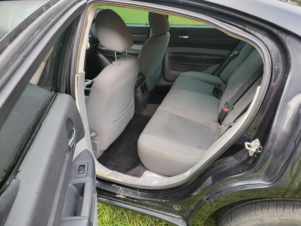 2008 Dodge Charger 6th Gen - Image 7 of 10