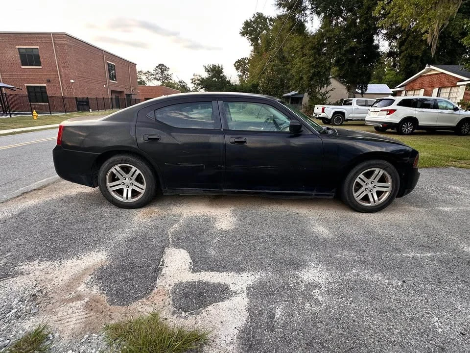 2008 Dodge Charger 6th Gen - Image 3 of 9