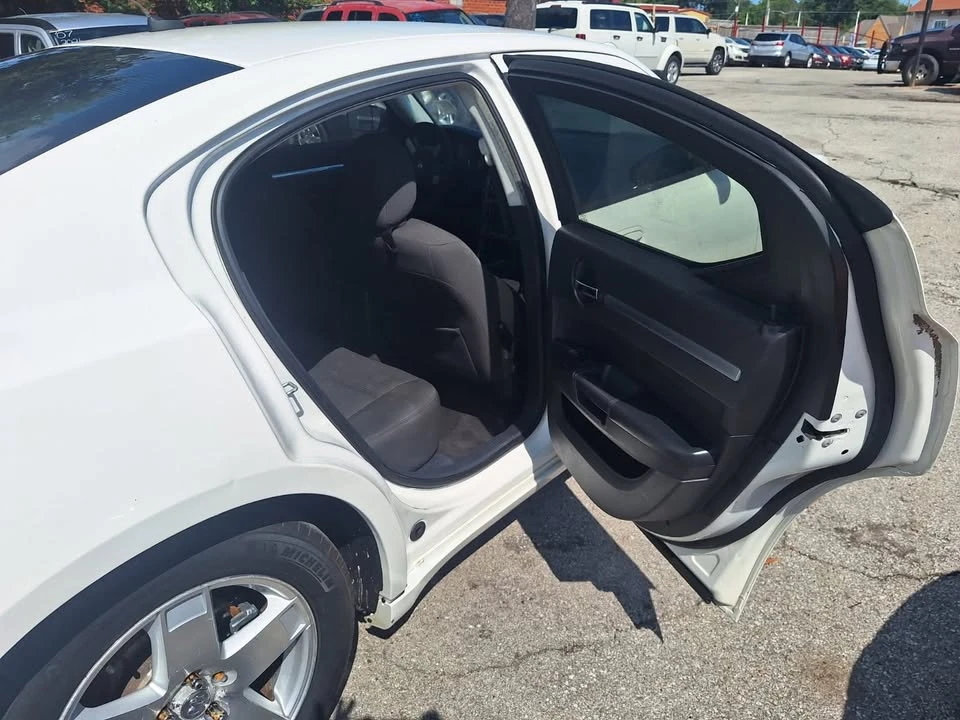 2008 Dodge Charger 6th Gen - Image 13 of 18