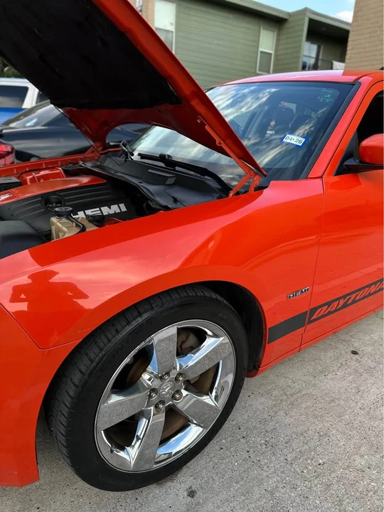2008 Dodge Charger 6th Gen - Image 9 of 16