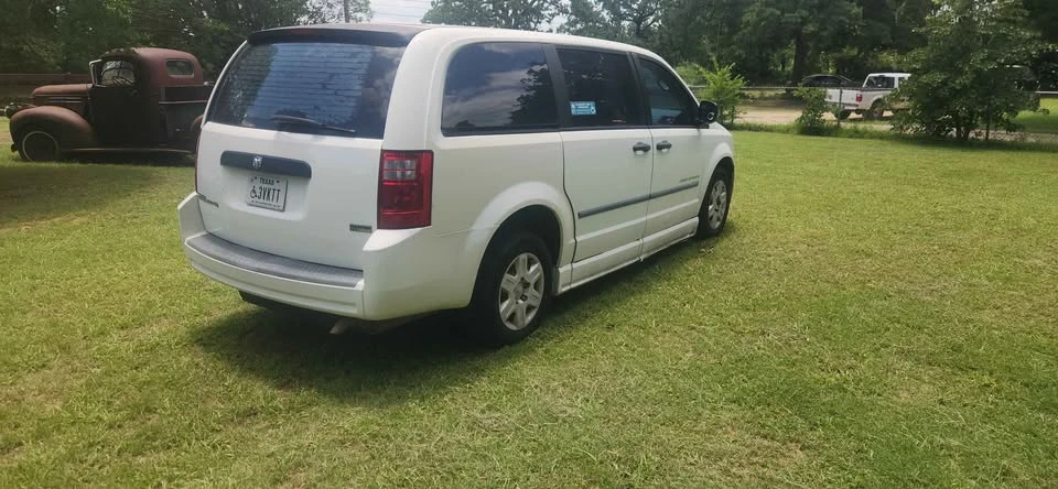 2008 Dodge Caravan - Image 3 of 9