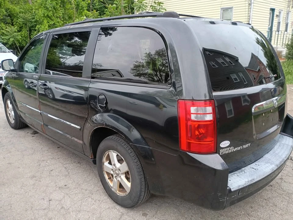 2008 Dodge Caravan - Image 3 of 11