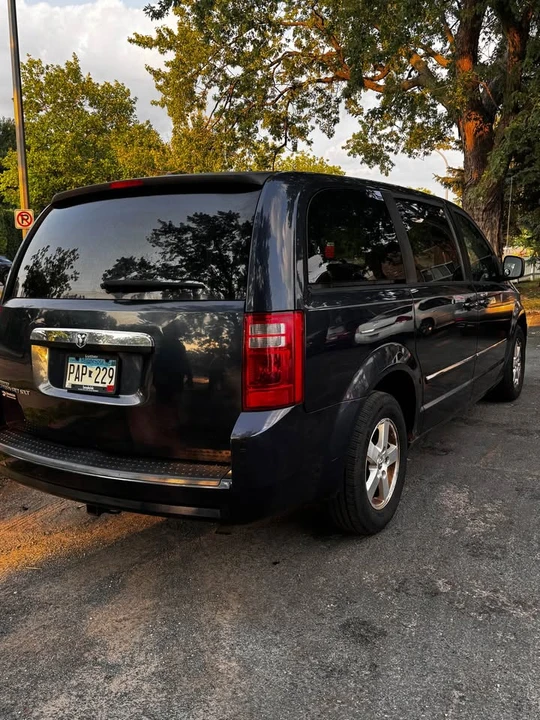 2008 Dodge Caravan - Image 8 of 17