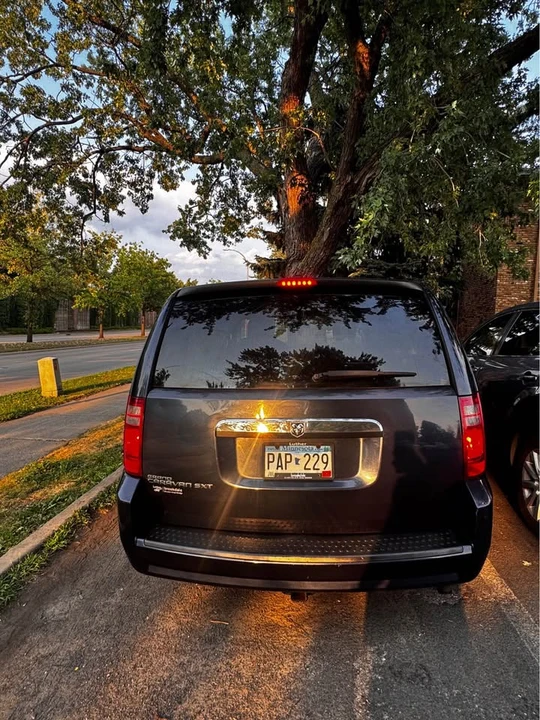 2008 Dodge Caravan - Image 3 of 17