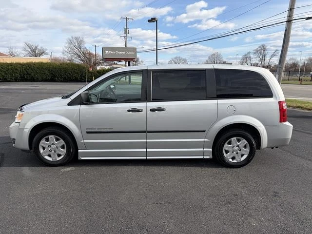 2008 Dodge Caravan - Image 10 of 12