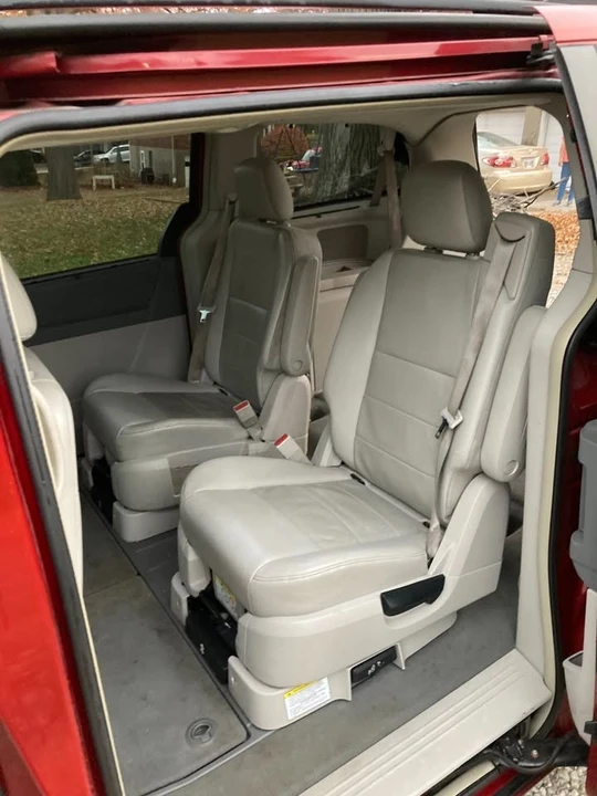 2008 Dodge Caravan - Image 11 of 13