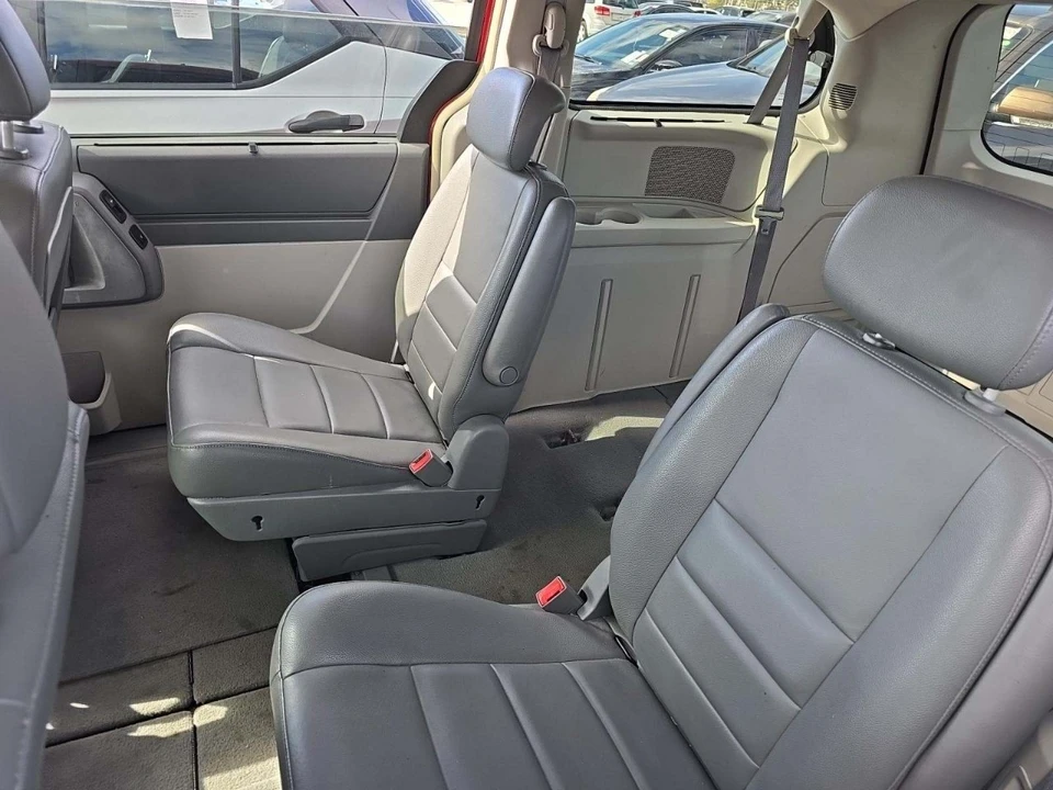 2008 Dodge Caravan - Image 7 of 13