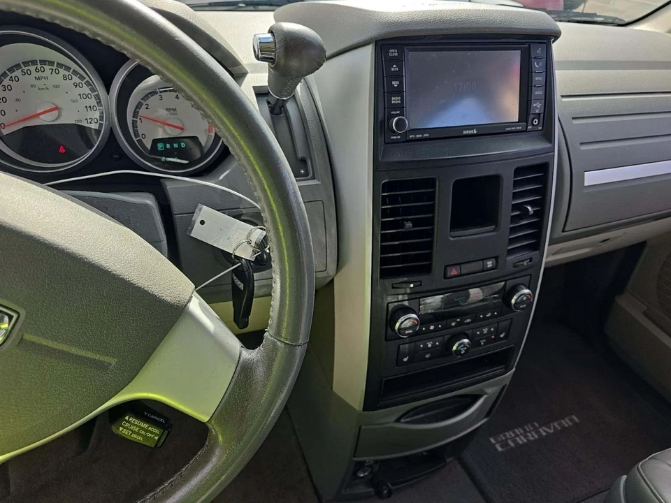 2008 Dodge Caravan - Image 9 of 13