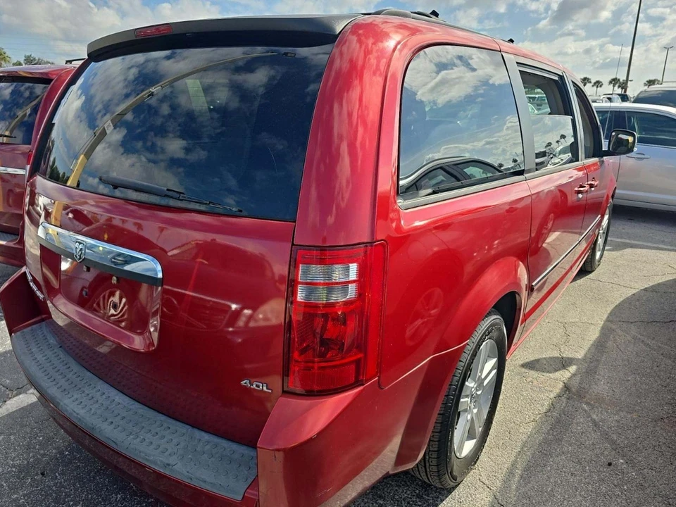 2008 Dodge Caravan - Image 3 of 13