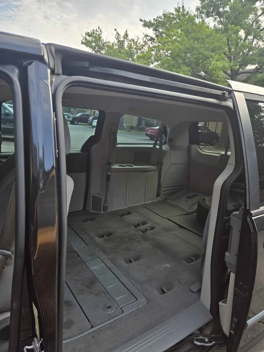 2008 Dodge Caravan - Image 6 of 11