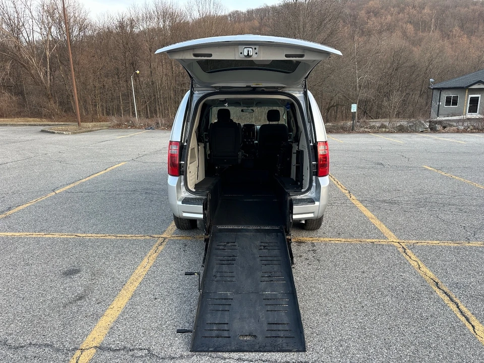 2008 Dodge Caravan - Image 19 of 20