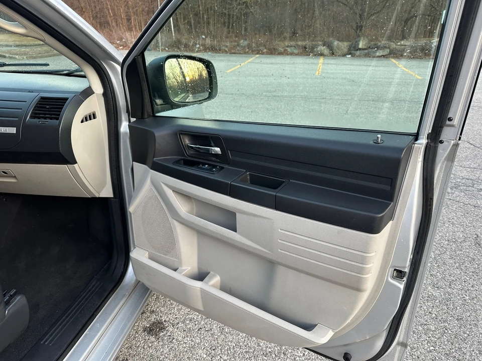 2008 Dodge Caravan - Image 14 of 20