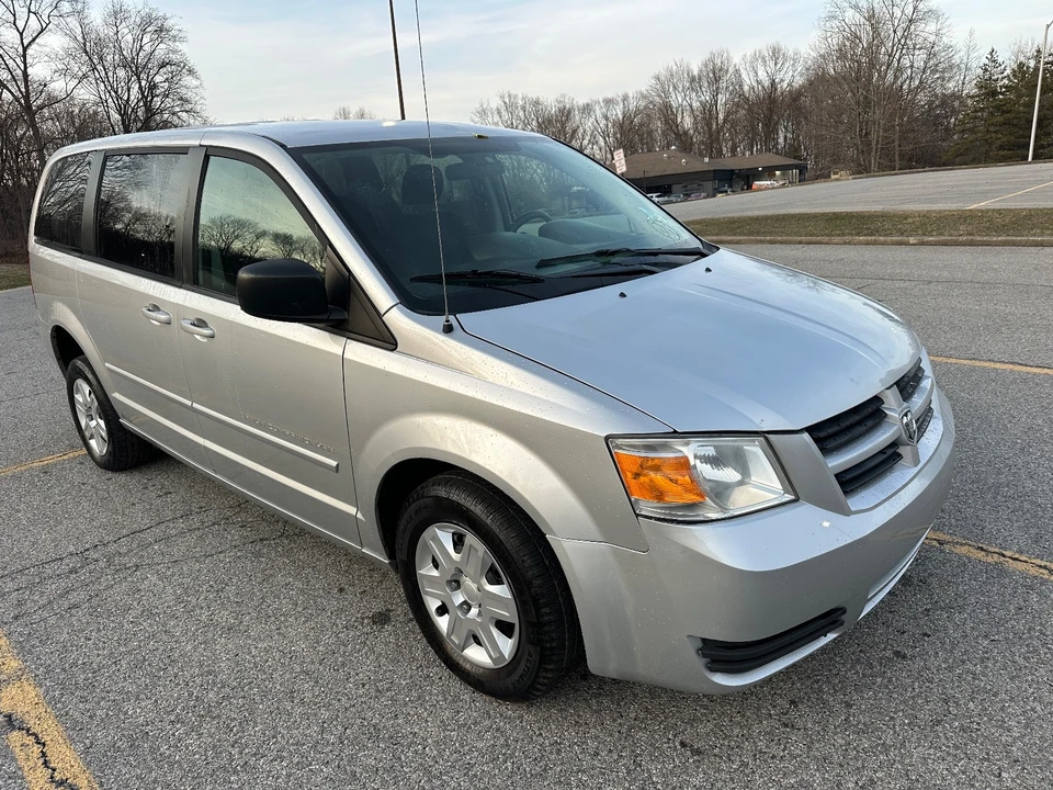 2008 Dodge Caravan - Image 2 of 20