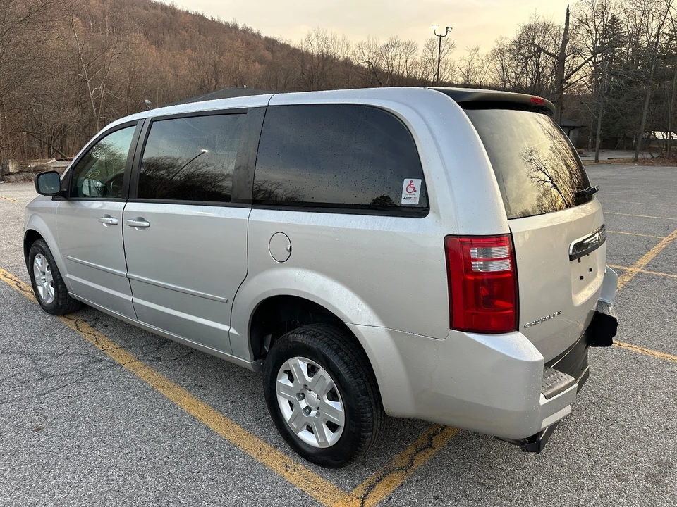 2008 Dodge Caravan - Image 6 of 20