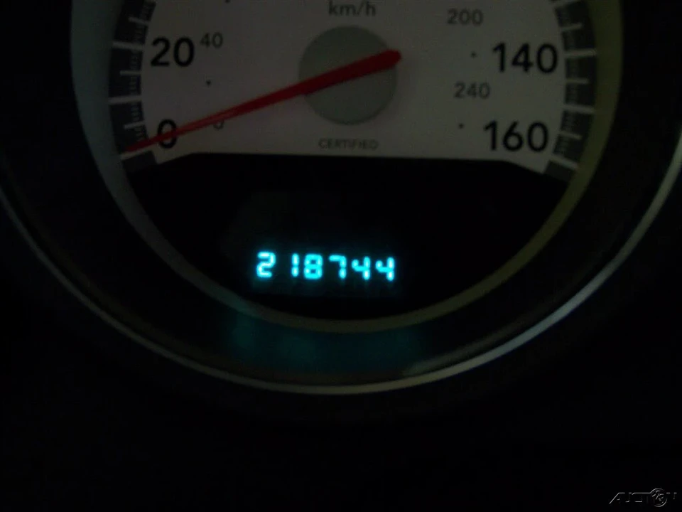 2008 Dodge Magnum 2nd Gen Wagon - Image 9 of 12