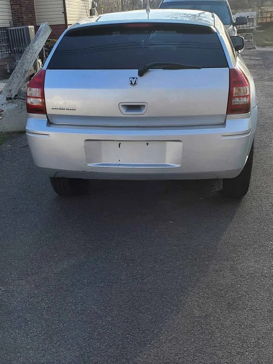 2008 Dodge Magnum 2nd Gen Wagon - Image 4 of 6