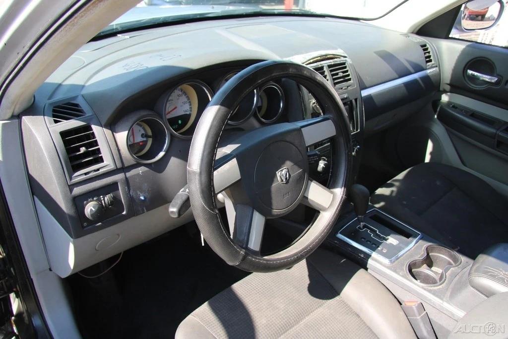 2008 Dodge Magnum 2nd Gen Wagon - Image 13 of 21