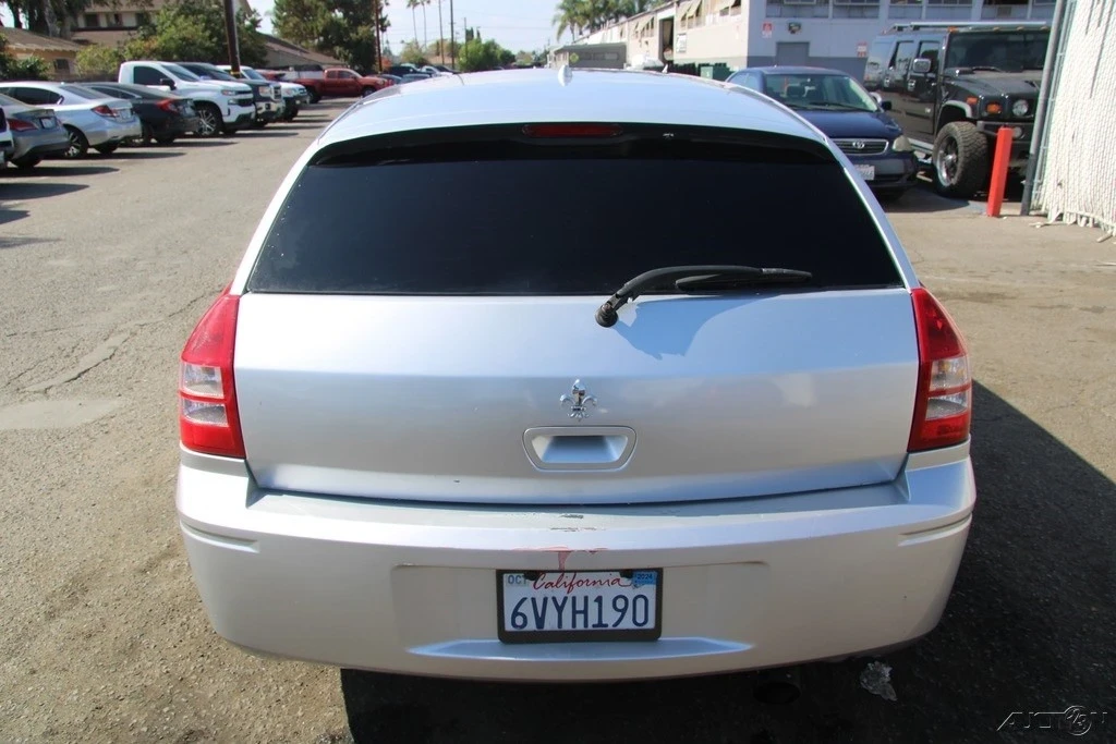 2008 Dodge Magnum 2nd Gen Wagon - Image 5 of 21