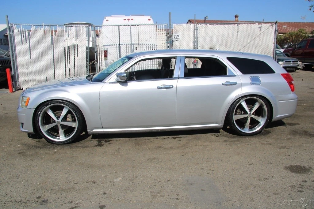 2008 Dodge Magnum 2nd Gen Wagon - Image 3 of 21