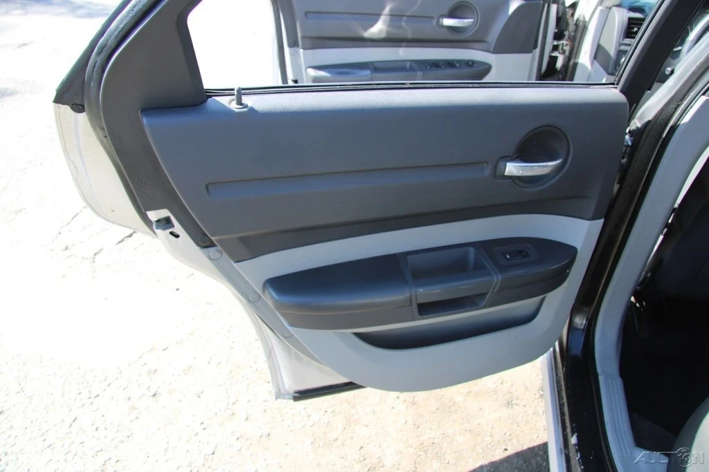 2008 Dodge Magnum 2nd Gen Wagon - Image 18 of 21