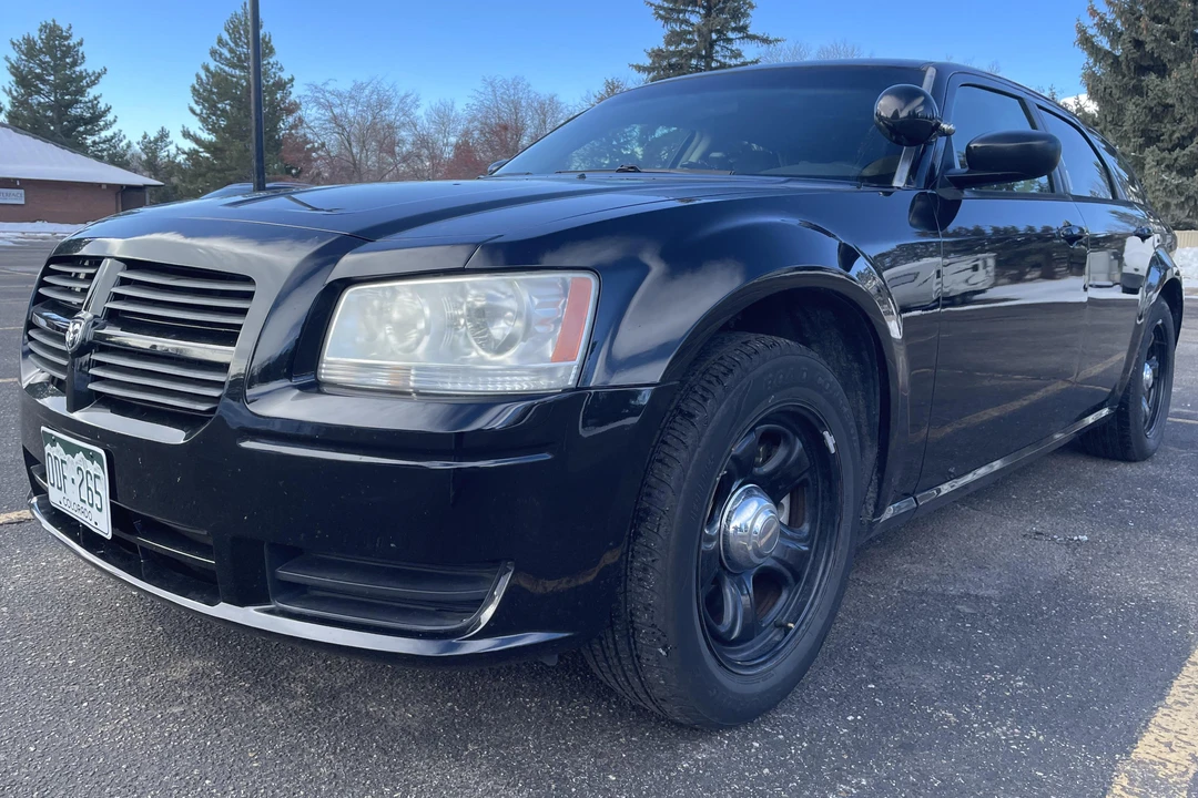 2008 Dodge Magnum 2nd Gen Wagon - Image 2 of 18