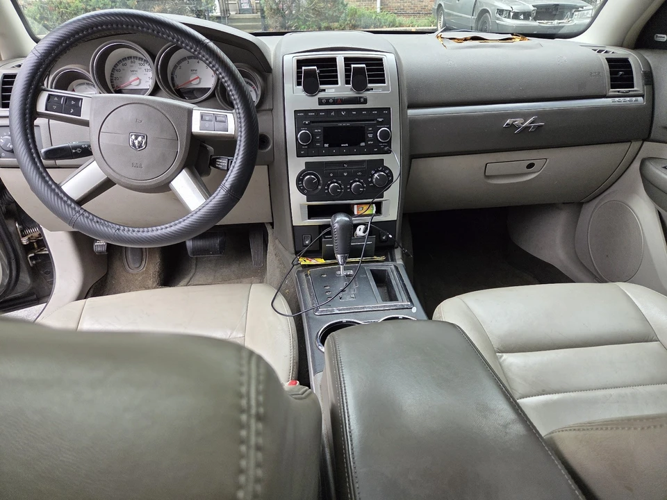 2008 Dodge Magnum 2nd Gen Wagon - Image 10 of 13