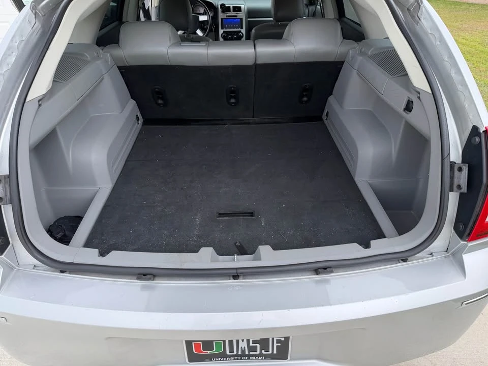 2008 Dodge Magnum 2nd Gen Wagon - Image 4 of 11