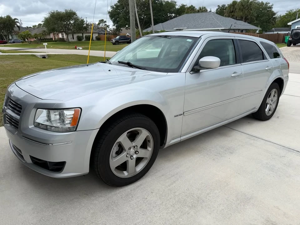 2008 Dodge Magnum 2nd Gen Wagon - Image 11 of 11