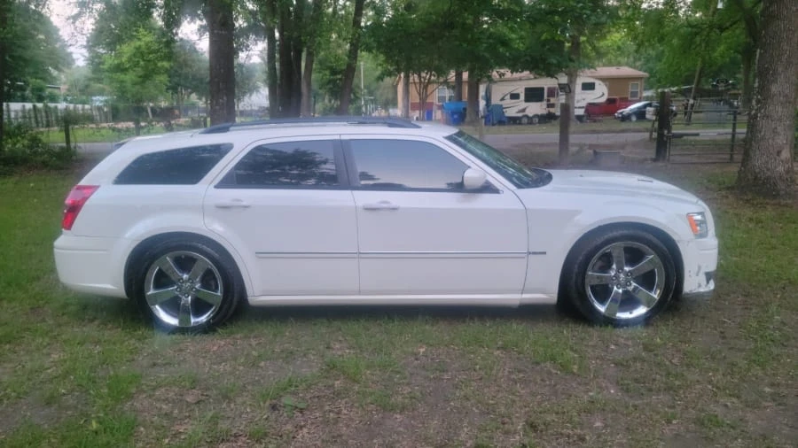 2008 Dodge Magnum 2nd Gen Wagon - Image 9 of 9