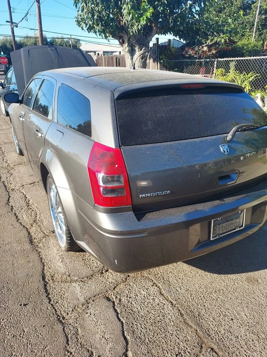 2008 Dodge Magnum 2nd Gen Wagon - Image 6 of 10
