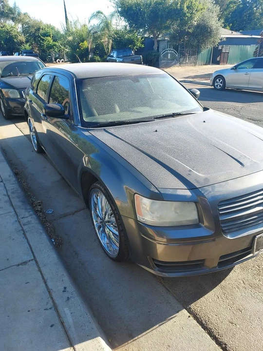 2008 Dodge Magnum 2nd Gen Wagon - Image 4 of 10