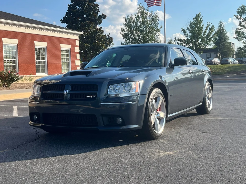 2008 Dodge Magnum SRT8 2nd Gen - Image 4 of 31