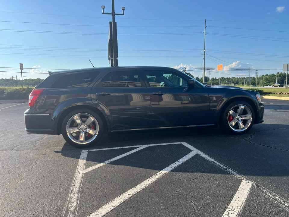 2008 Dodge Magnum SRT8 2nd Gen - Image 9 of 31