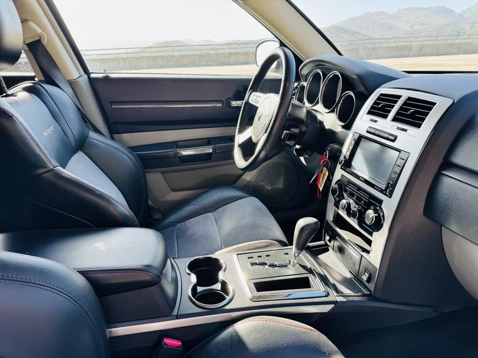 2008 Dodge Magnum SRT8 2nd Gen - Image 28 of 31