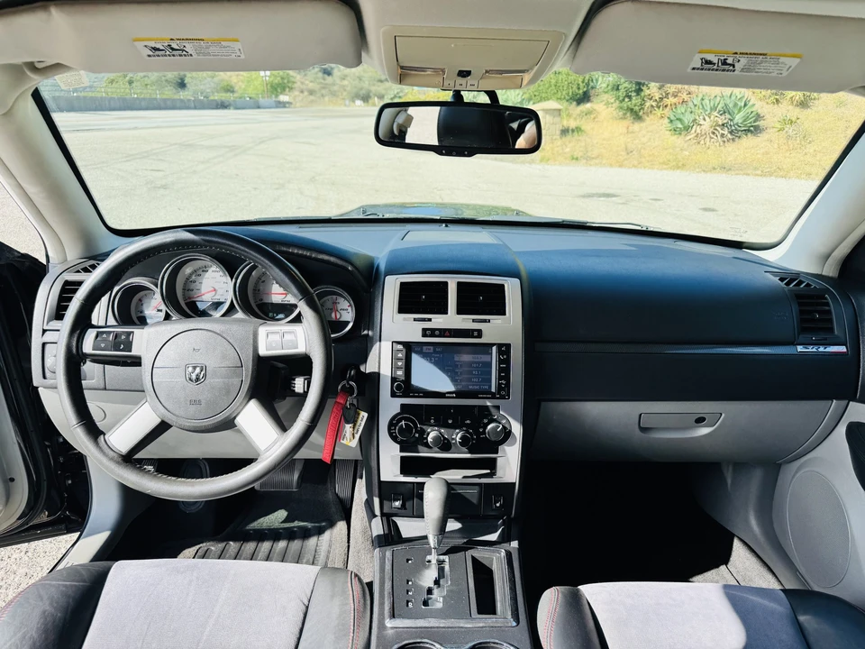 2008 Dodge Magnum SRT8 2nd Gen - Image 23 of 31