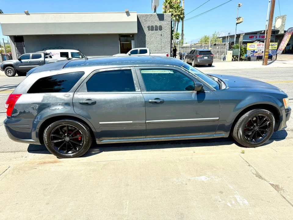 2008 Dodge Magnum 2nd Gen Wagon - Image 5 of 9