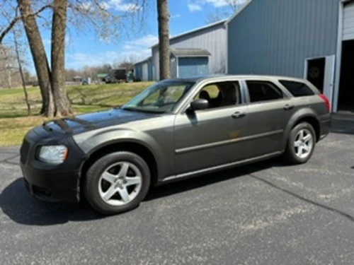 2008 Dodge Magnum 2nd Gen Wagon - Image 2 of 20