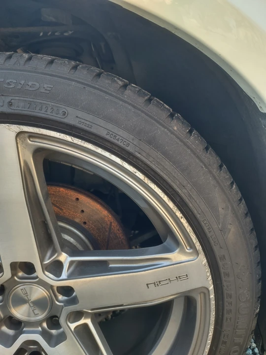 2008 Dodge Magnum 2nd Gen Wagon - Image 8 of 14