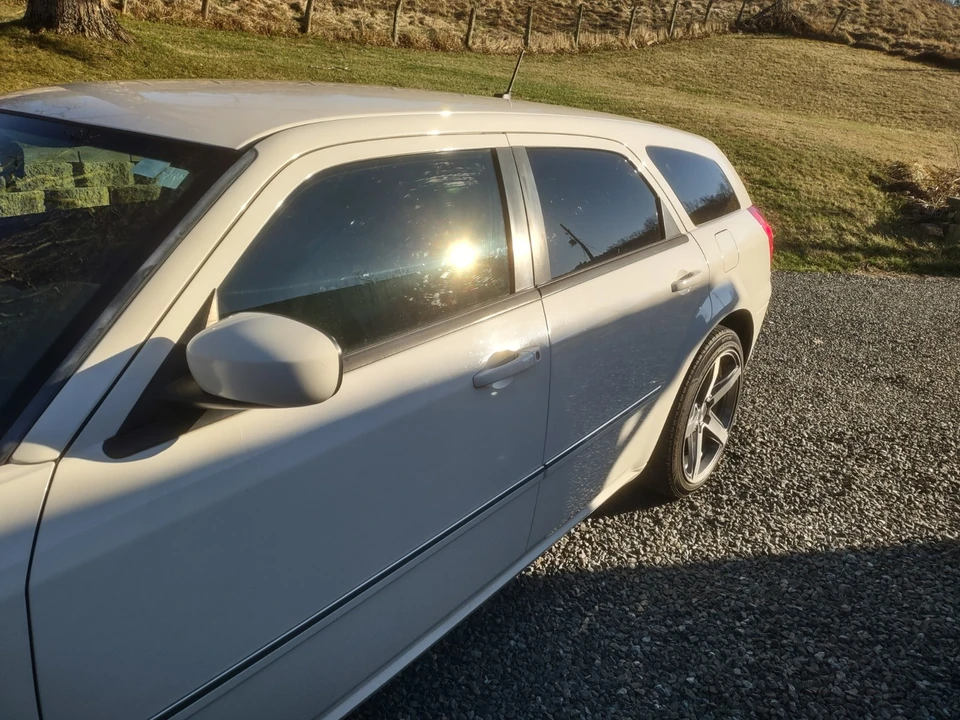 2008 Dodge Magnum 2nd Gen Wagon - Image 4 of 14